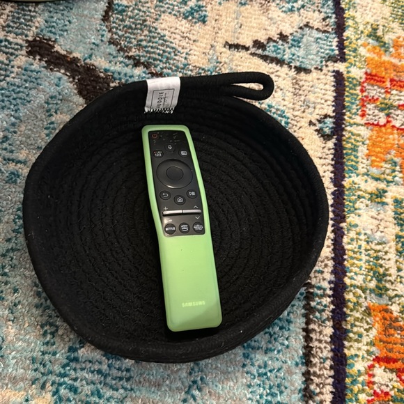 HUDDLE SUPPLY CO. ~ Small Black Storage/Trinket Basket - Picture 4 of 4